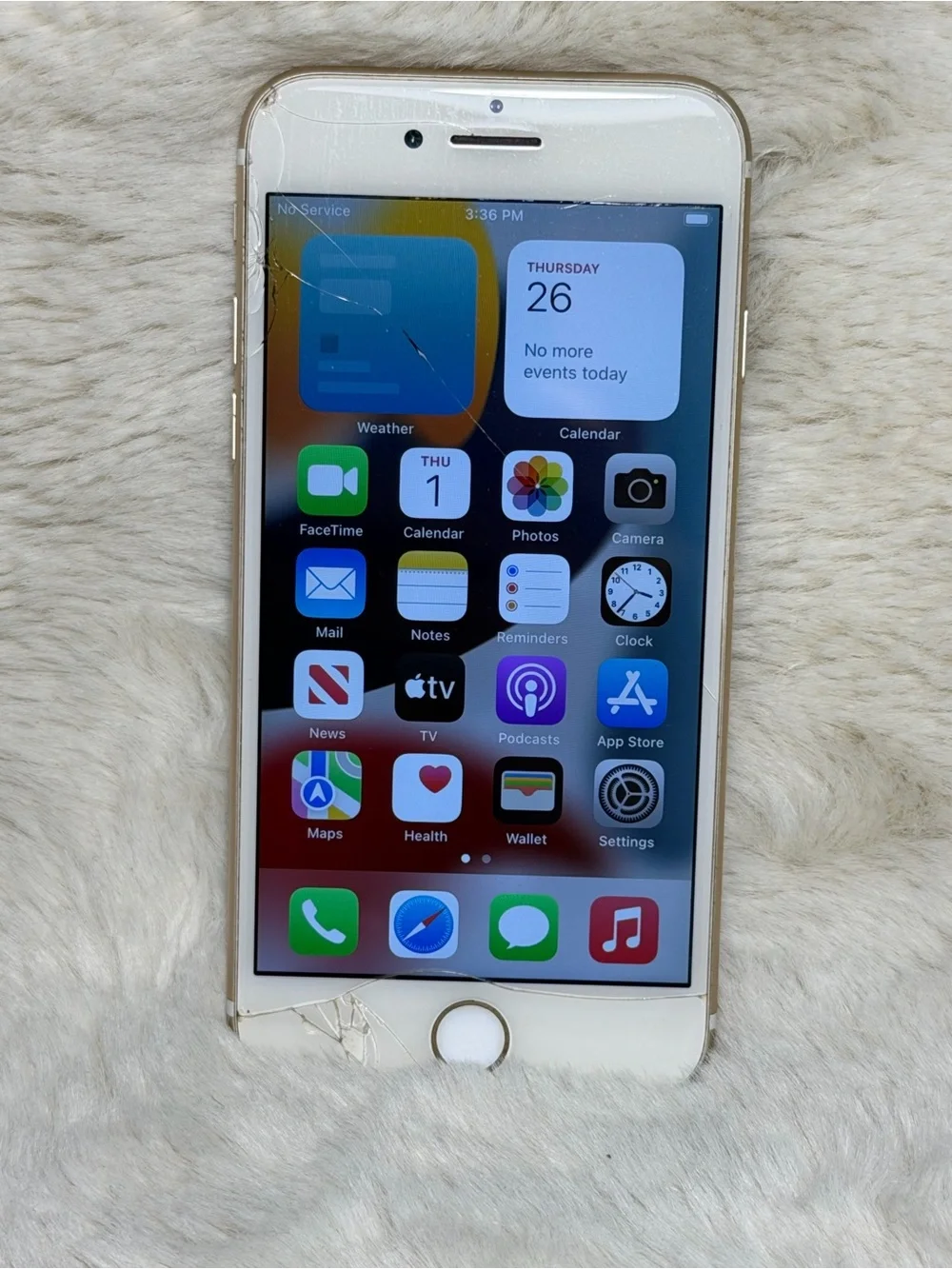 Apple iphone 7 32 Gb TEAM MOBILE ( read description please
